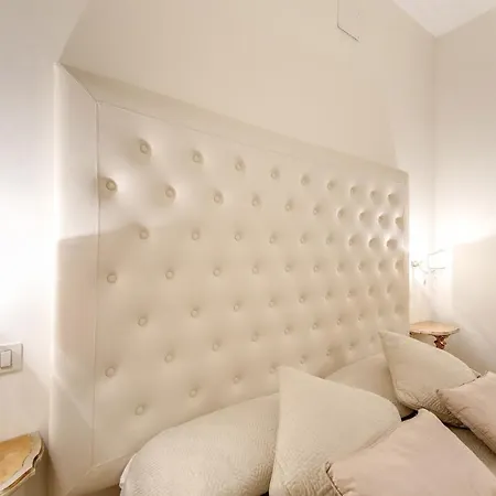 Elegant Flat Spanish Steps